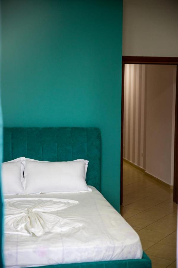 Colombo'S Apartment Vlore Exterior photo